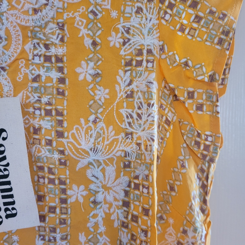 Savanna Jane Yellow and White Sleeveless Top With White Lace Embelishment - Picture 3 of 8